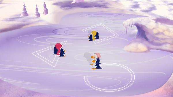 Die drei Freundinnen Zoé, Tanja und Lili laufen begleitet von Pinguinen mit Schlittschuhen auf dem Eis. | Rechte: KiKA/Mike Young Productions